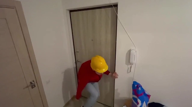 Хозяйка раковины пригласила "сантехника" и жадно его отымела