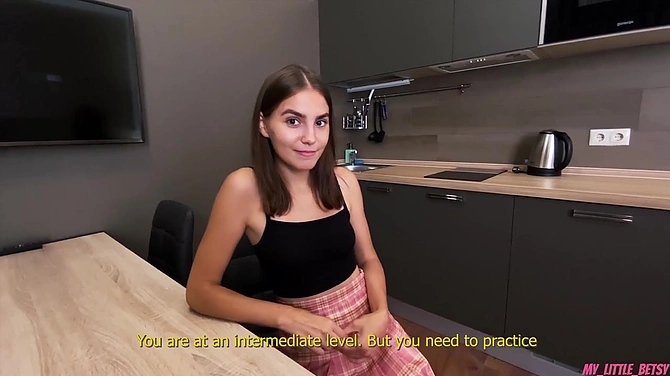 Ученица из худой брюнетки ужасная, зато порноактриса что надо