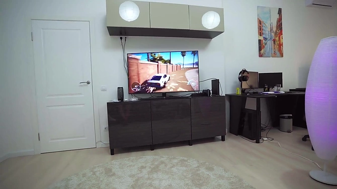 Скромная девушка перевозбудила братца и пришлось отрабатывать.