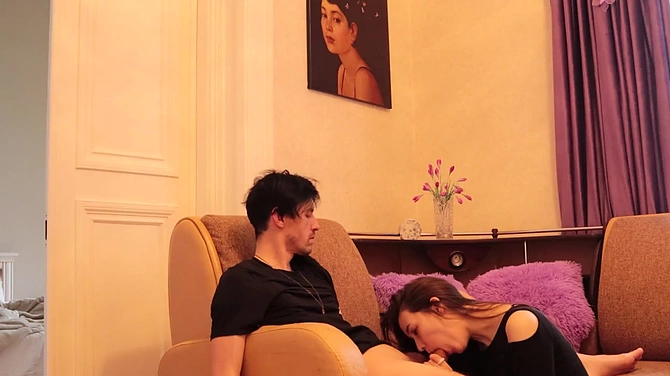 Угашенная питерская молодежь ебется на парном квартирнике