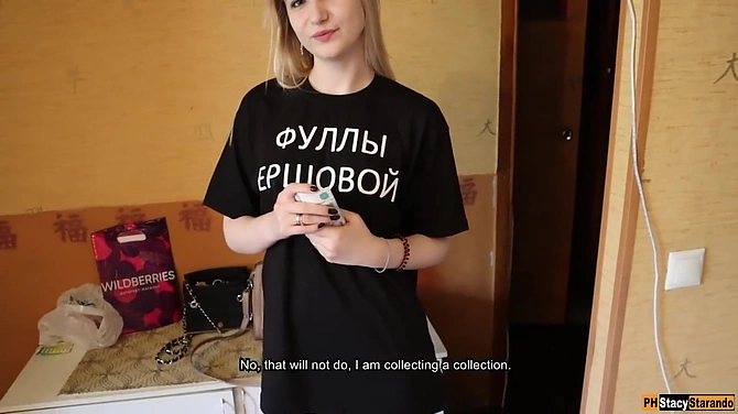 Незапланированная работа порноактрисой для наглой малолетки