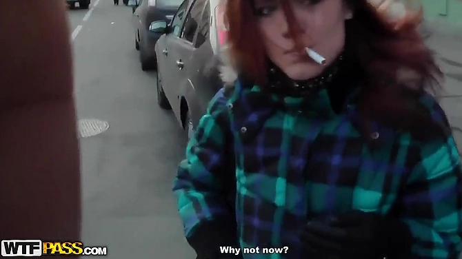 Два друга сняли девушку на улице и чпокнули её в туалете кафешки