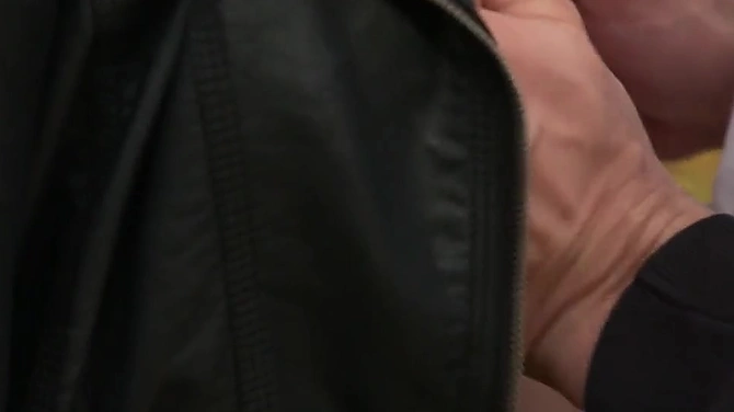 Отсос на улице прекрасен, но не осенью. Гоу домой, я неспеша тебя выебу