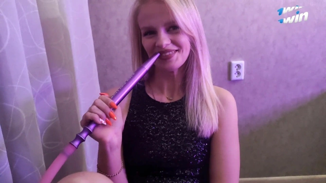 Шмара настолько охуела, что сразу после разговора с мужем набросилась на хуй любовника