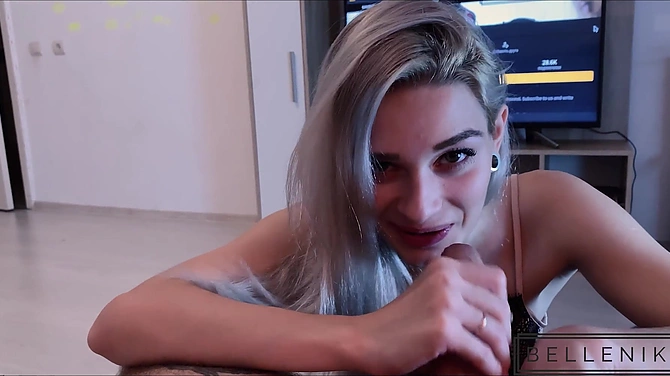 Сама села жопой на хуй - парень даже не вспотел